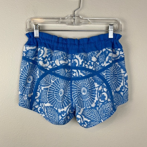 Lululemon Run: Ultra Short II Beachy Floral White Porcelaine - Picture 3 of 6